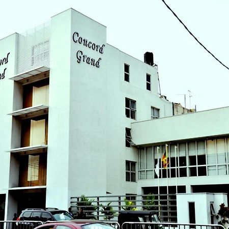 Concord Grand Otel Dehiwala-Mount Lavinia Dış mekan fotoğraf